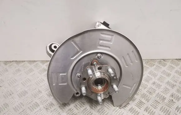 Rear wheel hub spindle/knuckle