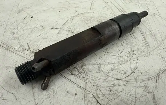 Fuel injector