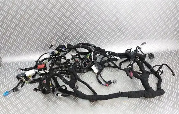 Ford Kuga III Dashboard LX6T92LL43395
