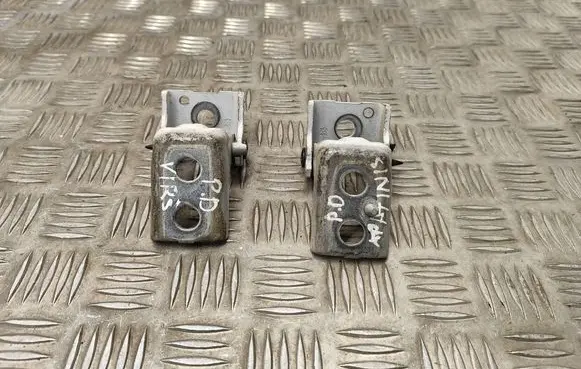 Peugeot 308 Front door hinge set 