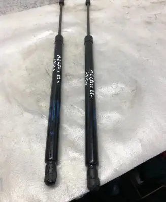 Mitsubishi Eclipse Cross Tailgate/trunk strut/damper 01680997590n