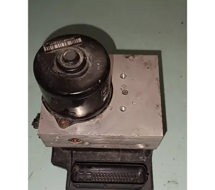 Volkswagen Golf IV ABS Pump 6X0614517 1c0907379