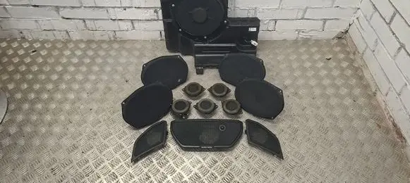 Ram 1500 DT Audio system kit 68043045AD