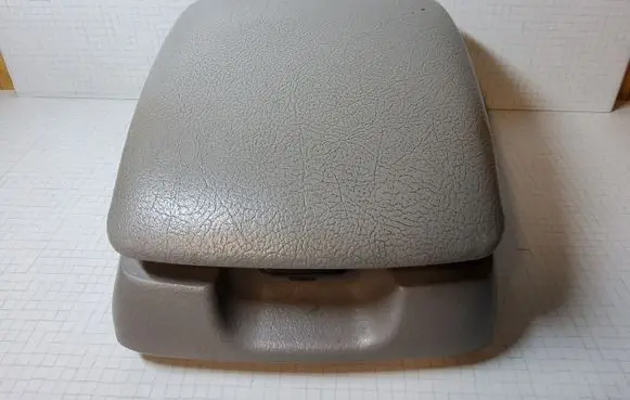 KIA Sorento Armrest 051201