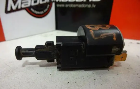 Opel Astra G Brake pedal sensor switch 90132299