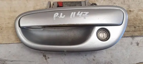 Subaru Outback Front door exterior handle