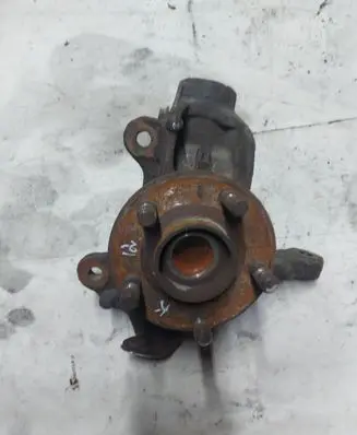 Ford Galaxy Front wheel hub 6G913K171A