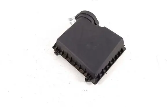 Mercedes-Benz A W176 Air filter box cover 