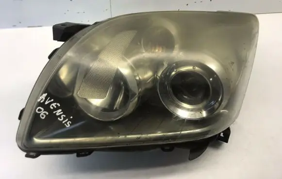 Toyota Avensis T250 Headlight/headlamp HCHR568 nr294