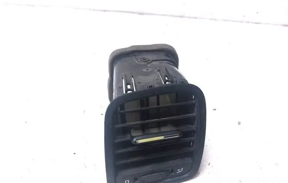 Skoda Yeti (5L) Dashboard side air vent grill/cover trim 5L0819701