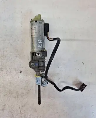 Mercedes-Benz S W220 Seat adjustment motor A2208204942 901748100 0130002580