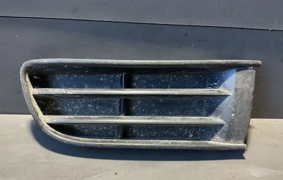 Volkswagen Polo IV 9N3 Front bumper lower grill 6Q0853666