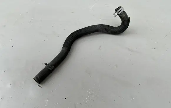 Chevrolet Camaro Coolant pipe/hose 84134905 84567000