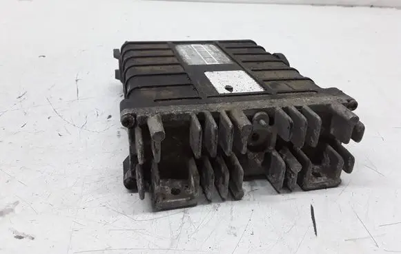 Volkswagen PASSAT B3 Engine control unit/module 443907403G