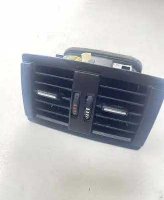 BMW 3 F30 F35 F31 Rear air vent grill 926535001 0858201