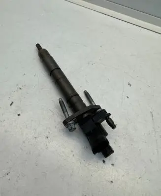 Land Rover Discovery 4 - LR4 Fuel injector 9X2Q9K546DB 120412 0445116