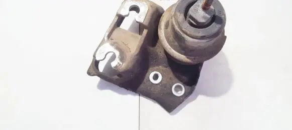 Subaru Legacy Engine mount bracket 0905063043