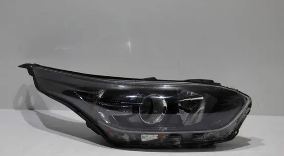KIA Ceed Headlight/headlamp 92102J7051 RK05RH06 300920211221