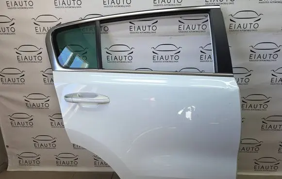 KIA Sportage Rear door 