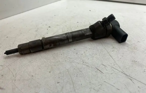 Mercedes-Benz E W211 Fuel injector A6480700187