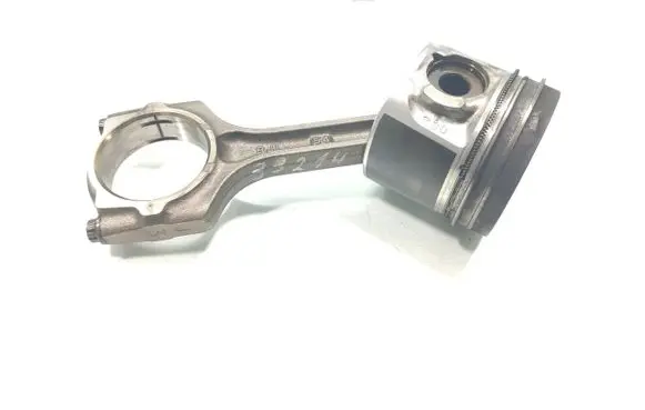 Honda CR-V Piston with connecting rod 