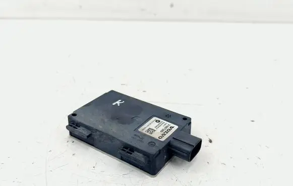 Volvo S90, V90 Blind spot module 31687389
