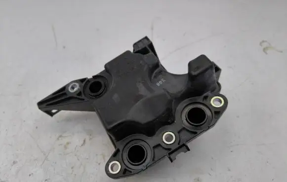 Toyota Corolla E210 E21 Oil breather separator 12211F2020