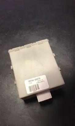 Toyota Avensis T250 Door control unit/module 8974105070