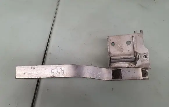 BMW 5 GT F07 Radiator mount bracket 7186514 51117186514 7207152