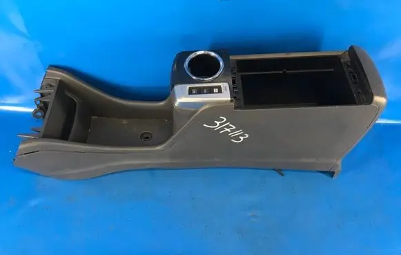 Toyota Prius+ (ZVW40) Center console 5881047050B0