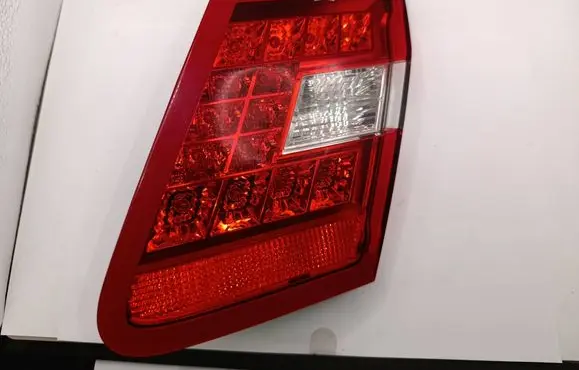 Mercedes-Benz E W212 Tailgate rear/tail lights A2129060458 778004