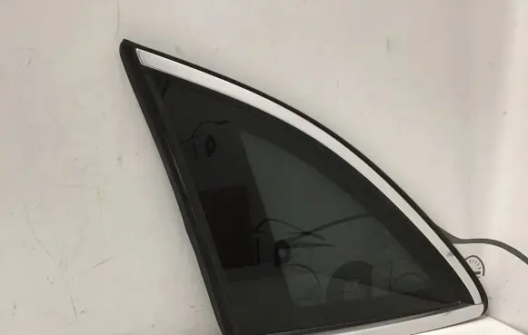 Mercedes-Benz GLC C254 Rear side window A2546704700