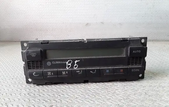 Volkswagen PASSAT B5 Climate control unit