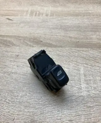 Volvo XC90 Electric window control switch 30658696