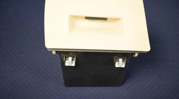 BMW 2 F46 Glove box 9316717