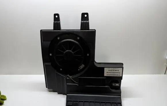Ram 1500 DT Subwoofer speaker 26777AF 68277288AB F1AA099181432