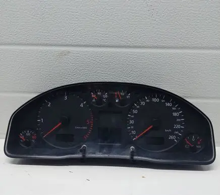 Audi A6 S6 C5 4B Speedometer (instrument cluster) 110208947