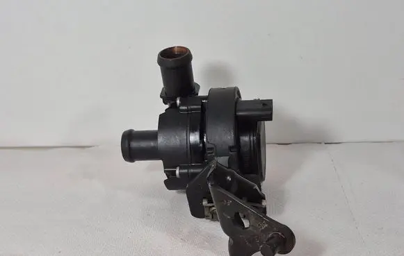 Audi A3 S3 8V Electric auxiliary coolant/water pump 0392023212 5G0965567