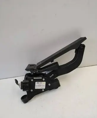 Hyundai i40 Accelerator throttle pedal 327263Z000