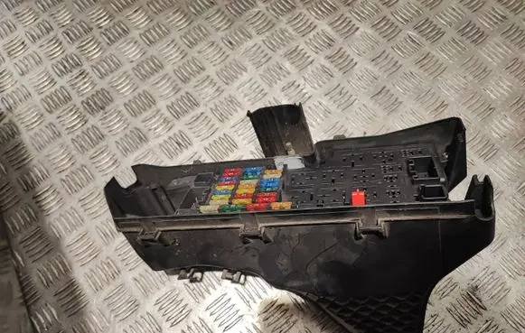 Volvo XC70 Fuse box set 9494210