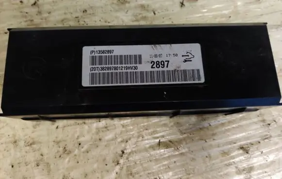 Chevrolet Orlando Climate control unit 13582897