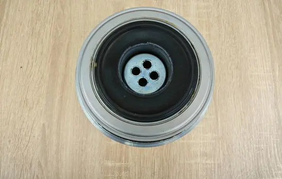 BMW 4 G22 G23 G24 G26 Crankshaft pulley 8579928