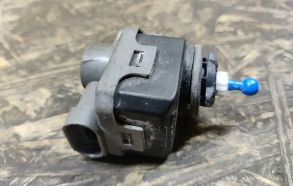 Nissan Tiida C11 Headlight level adjustment motor 26056AU300