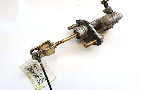 Mitsubishi Grandis Clutch master cylinder 
