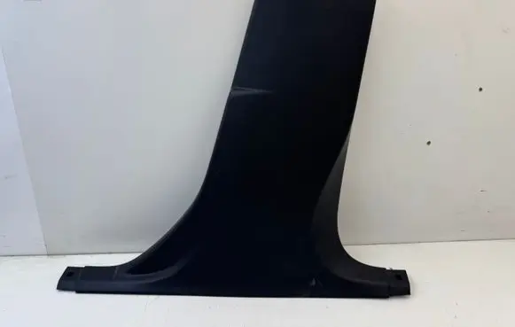 Volvo V40 (B) pillar trim (bottom) 31102352