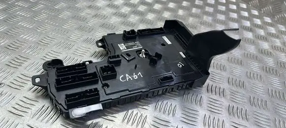 Tesla Model 3 Comfort/convenience module 107867390K GA469929
