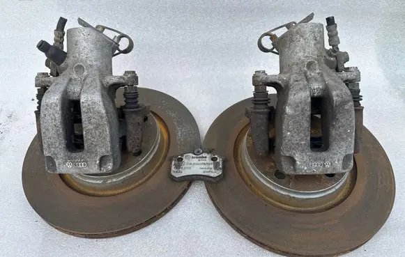 Audi A8 S8 D2 4D Rear brake caliper 4D0405AH 4D0406AH