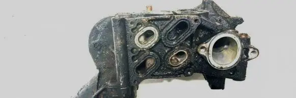 Honda FR-V Oil filter cover 
