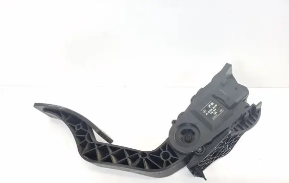 Mercedes-Benz B W246 W242 Accelerator throttle pedal A2463001804