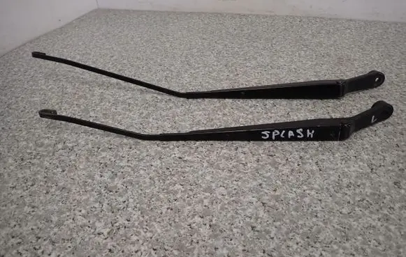 Suzuki Splash Front wiper blade arm